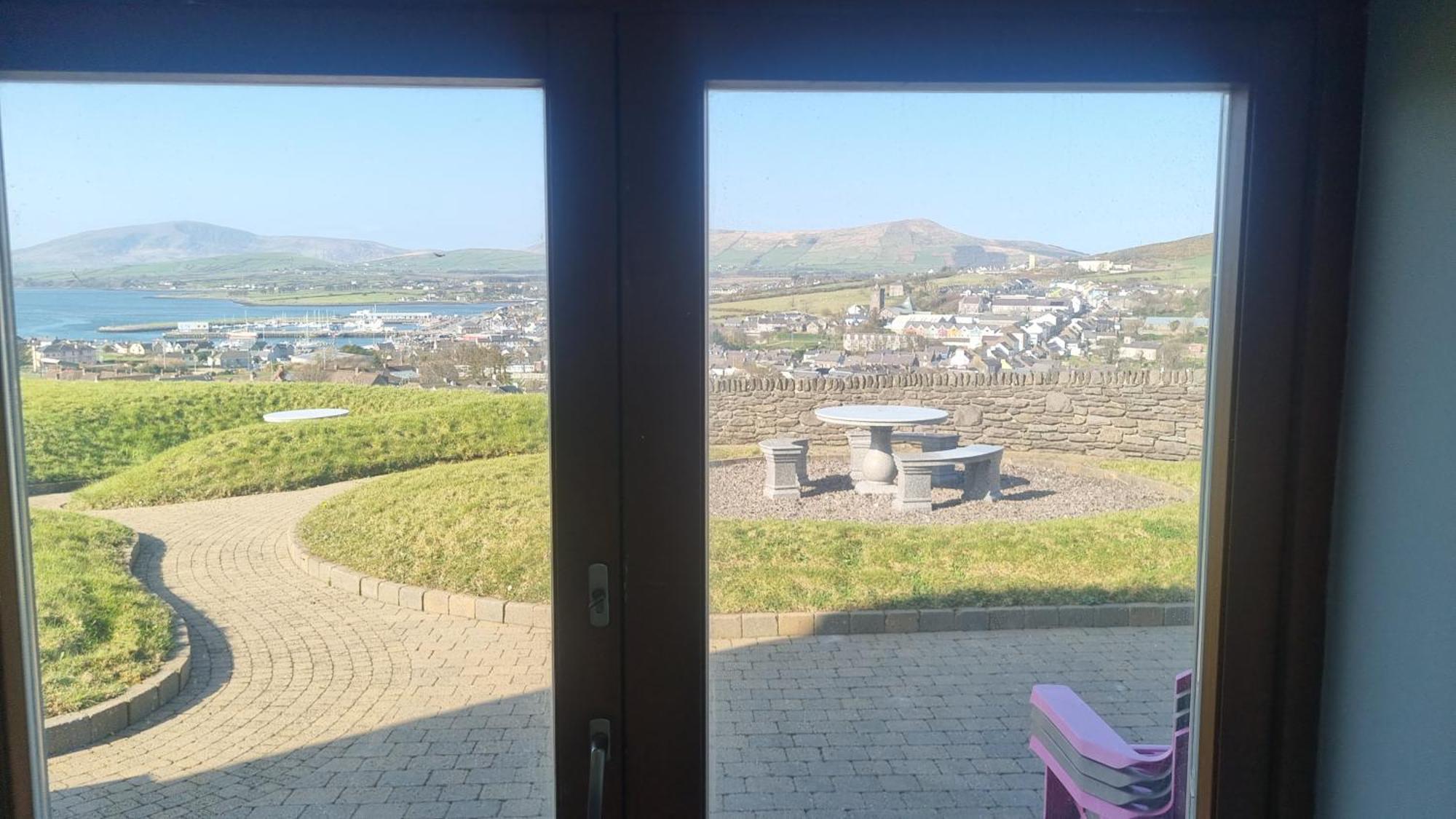 Fab View (Adults Only) Hotel Dingle Bilik gambar